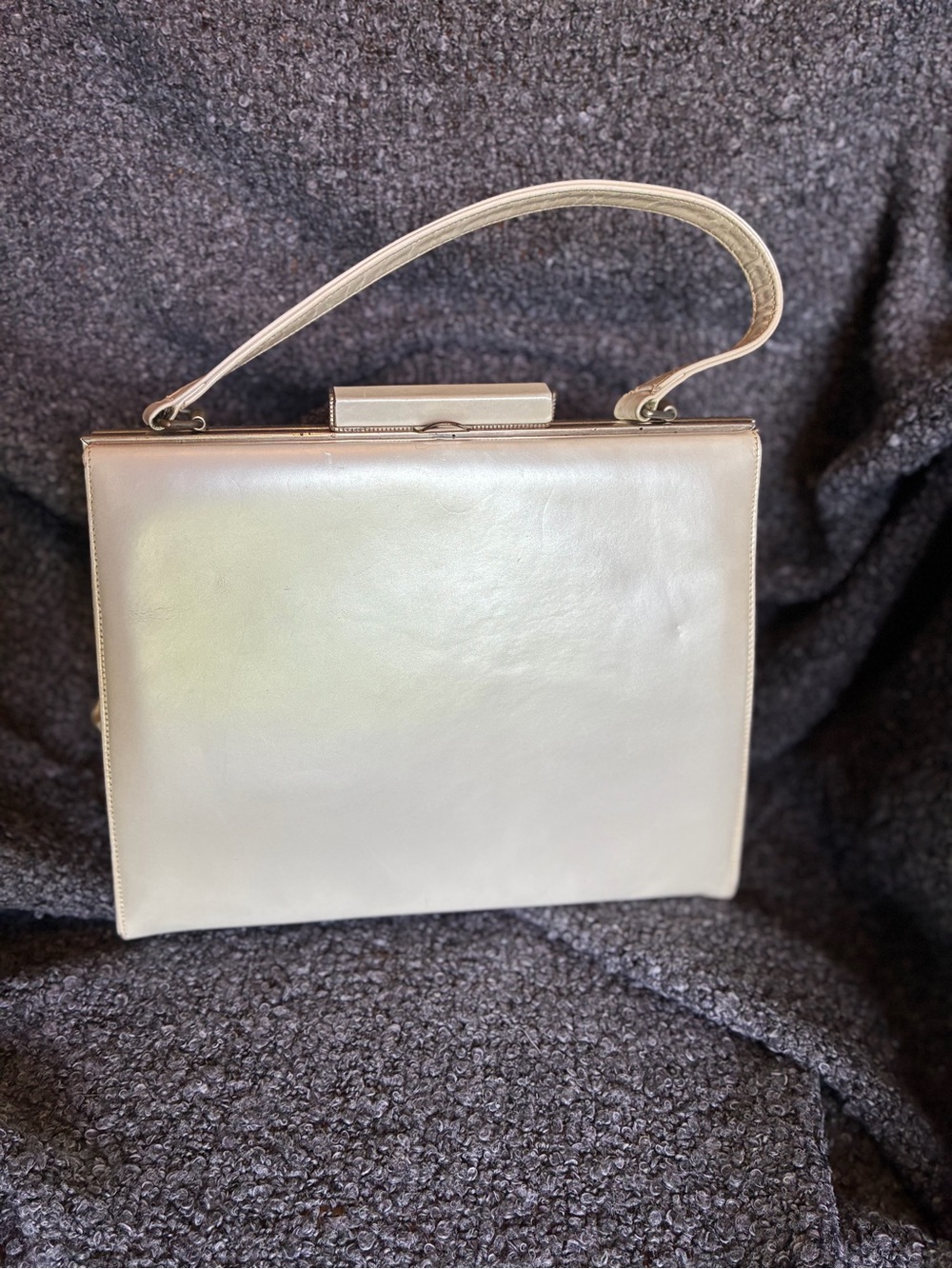 Nicholas Reich Vintage Classic Cream Top-Handle Women's Bag
